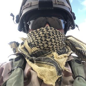 Meet your Posher, Raymond